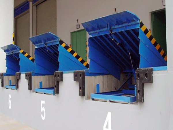 怎么選擇固定式登車橋？